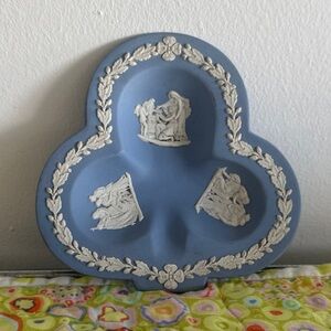 Vintage Wedgwood Blue Jasperware Clover / Club Shaped Trinket Dish